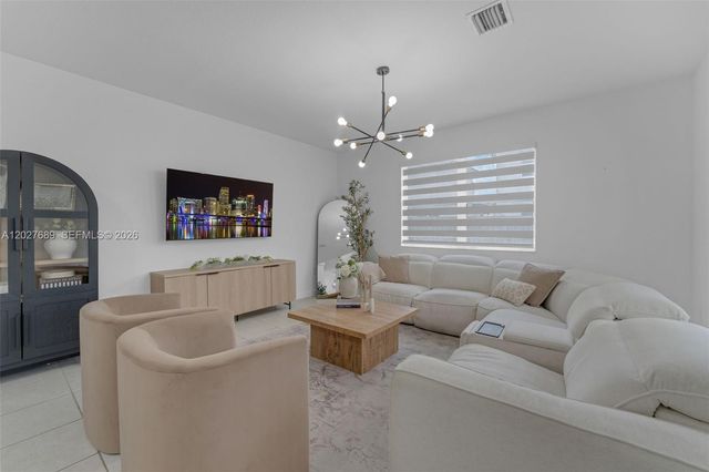 1400 SE 26th Rd, Homestead, FL 33035