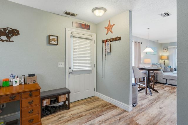 16511 LAKE BRIGADOON CIRCLE, Tampa, FL 33618