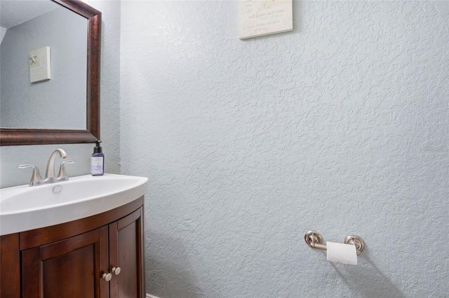 16511 LAKE BRIGADOON CIRCLE, Tampa, FL 33618