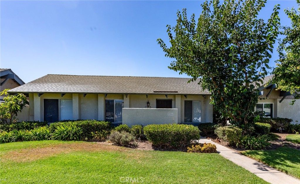 22862 Caminito Manresa 16, Laguna Hills, CA 92653 — exterior