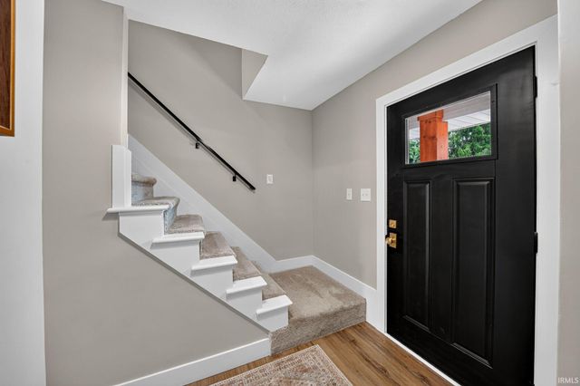 16333 Barna Drive, Granger, IN 46530