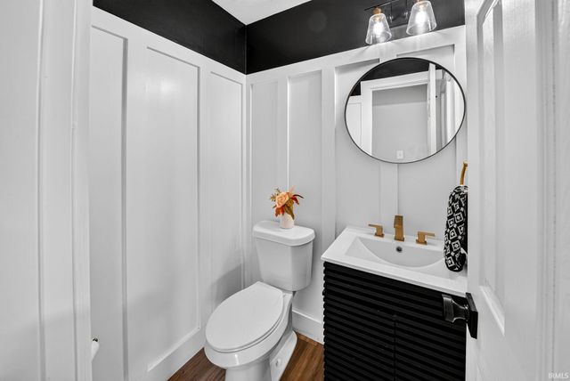 16333 Barna Drive, Granger, IN 46530