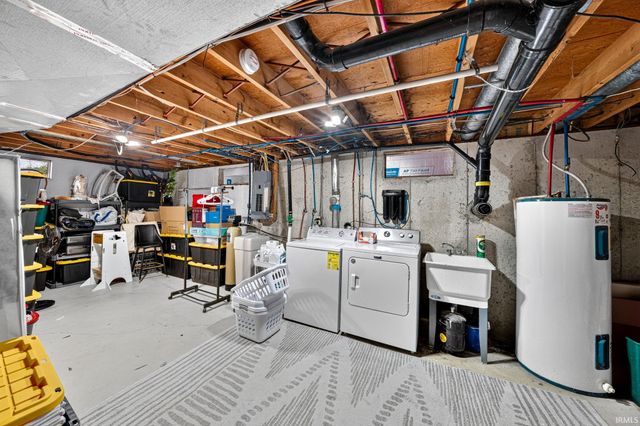 16333 Barna Drive, Granger, IN 46530