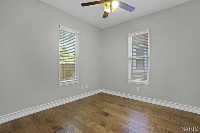 927 Troy Road, Edwardsville, IL 62025