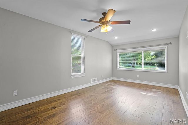 927 Troy Road, Edwardsville, IL 62025