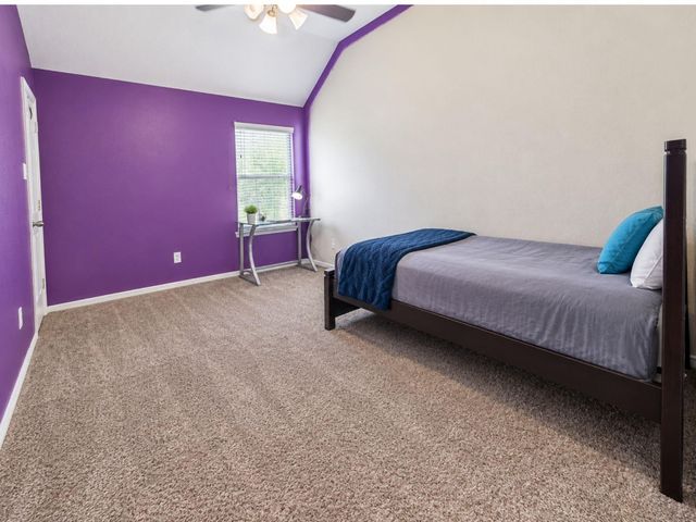 1927 Banna Drive, Houston, TX 77090