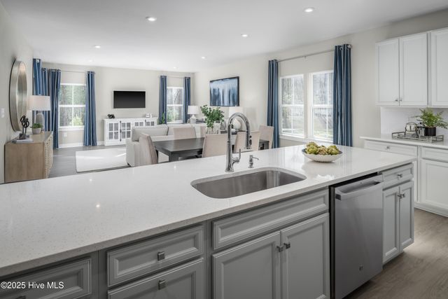 4024 Farmfield Drive, Leland, NC 28451