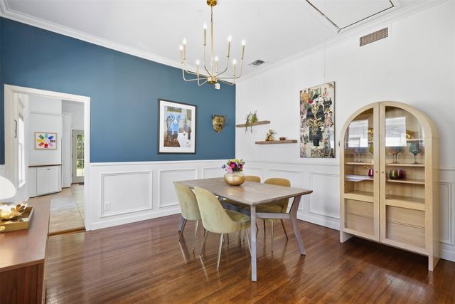 2227 College Avenue, Fort Worth, TX 76110