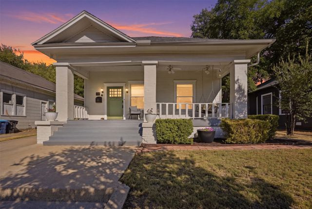 2227 College Avenue, Fort Worth, TX 76110