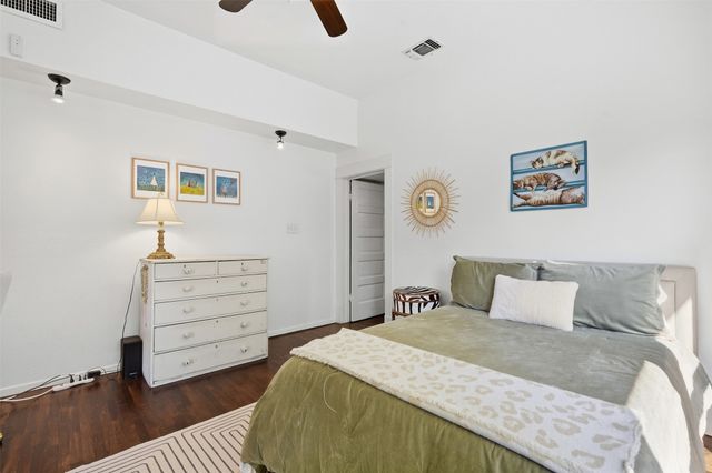 2227 College Avenue, Fort Worth, TX 76110