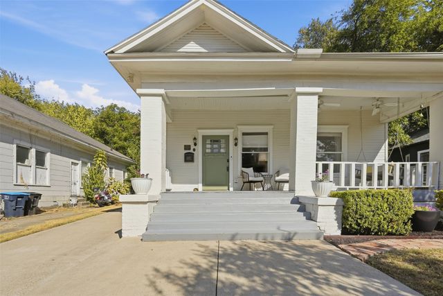 2227 College Avenue, Fort Worth, TX 76110
