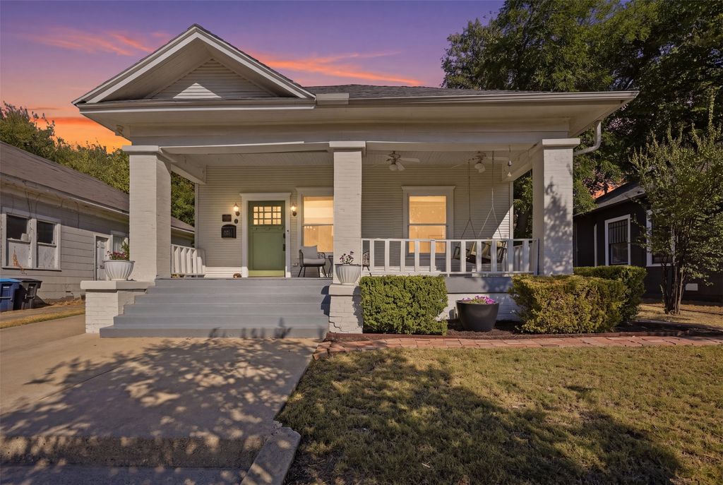 2227 College Avenue, Fort Worth, TX 76110 — photo 2