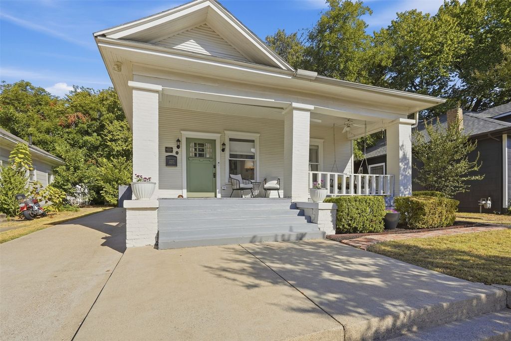 2227 College Avenue, Fort Worth, TX 76110 — photo 3