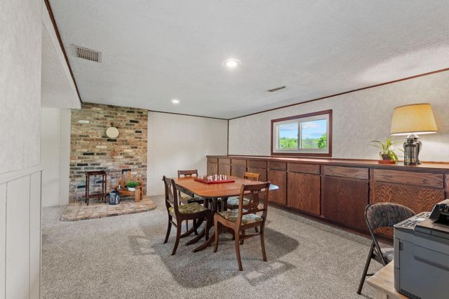 6605 Chesshire Lane N, Maple Grove, MN 55311