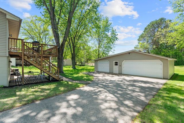 6605 Chesshire Lane N, Maple Grove, MN 55311