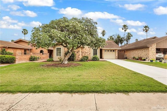 912 Palm Drive, Alamo, TX 78516