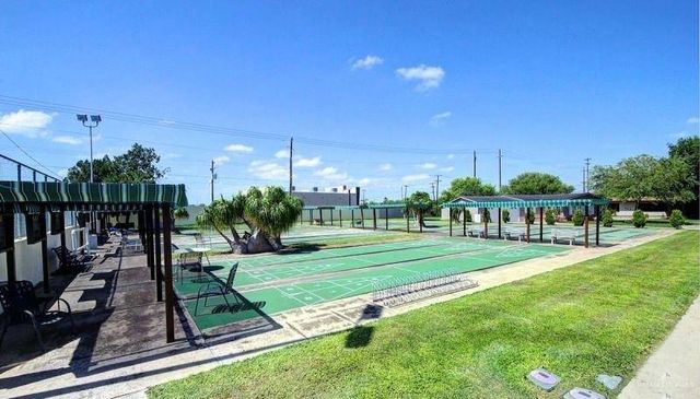 912 Palm Drive, Alamo, TX 78516