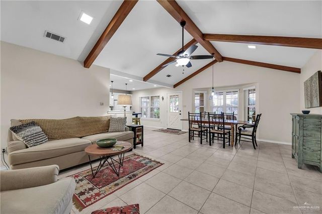 912 Palm Drive, Alamo, TX 78516