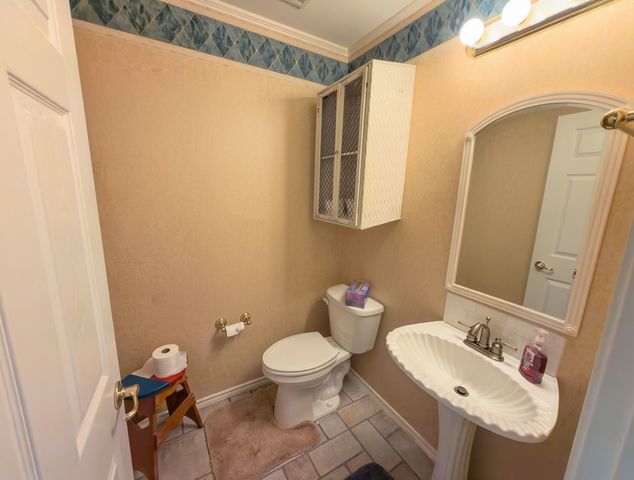 702 Pintail Court, Granbury, TX 76049