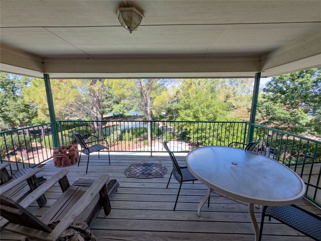 702 Pintail Court, Granbury, TX 76049