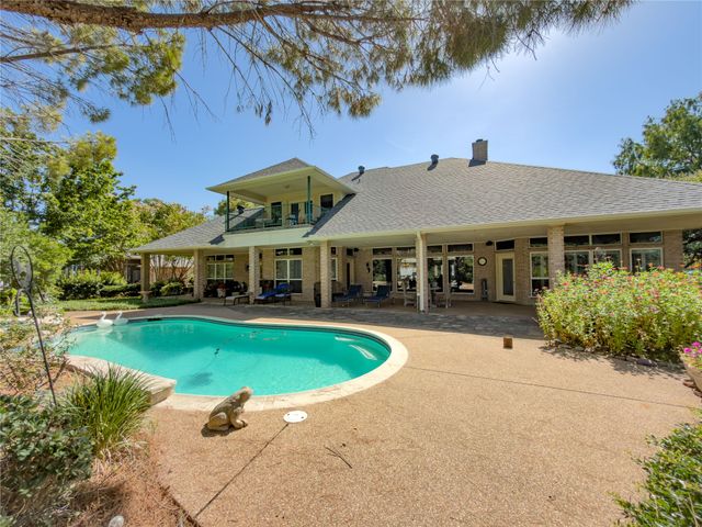 702 Pintail Court, Granbury, TX 76049