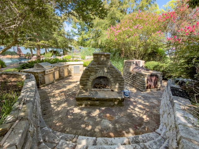 702 Pintail Court, Granbury, TX 76049