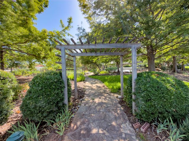 702 Pintail Court, Granbury, TX 76049