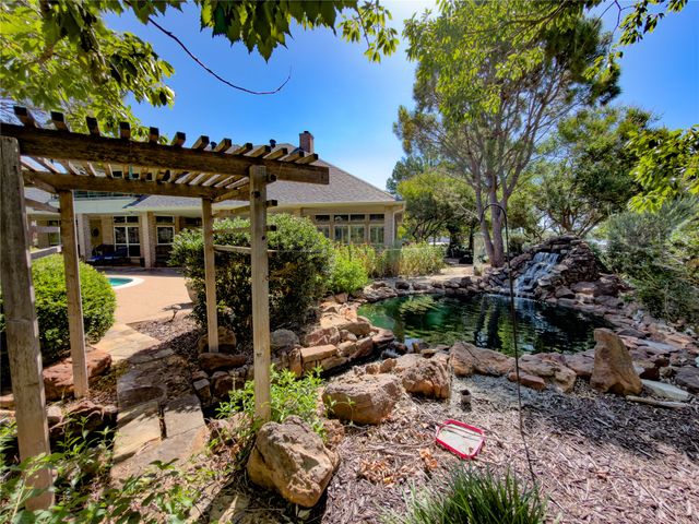 702 Pintail Court, Granbury, TX 76049