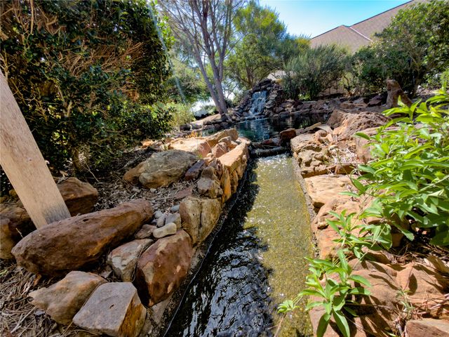 702 Pintail Court, Granbury, TX 76049