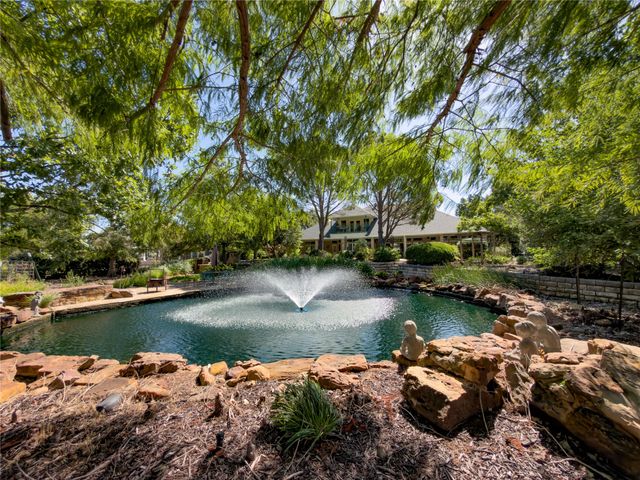 702 Pintail Court, Granbury, TX 76049