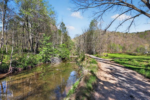 11343 Robinson Hollow Road, Coeburn, VA 24230