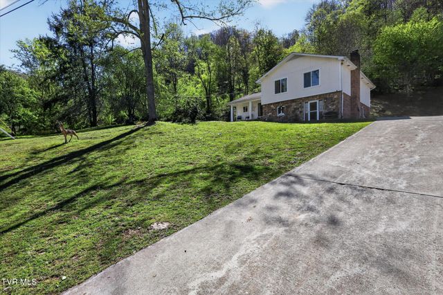 11343 Robinson Hollow Road, Coeburn, VA 24230
