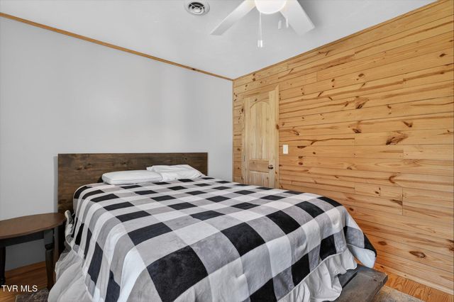 11343 Robinson Hollow Road, Coeburn, VA 24230