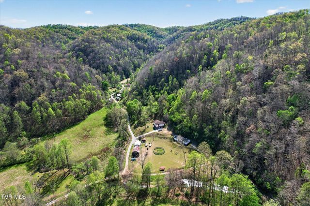 11343 Robinson Hollow Road, Coeburn, VA 24230