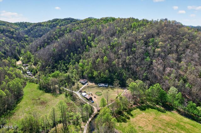 11343 Robinson Hollow Road, Coeburn, VA 24230