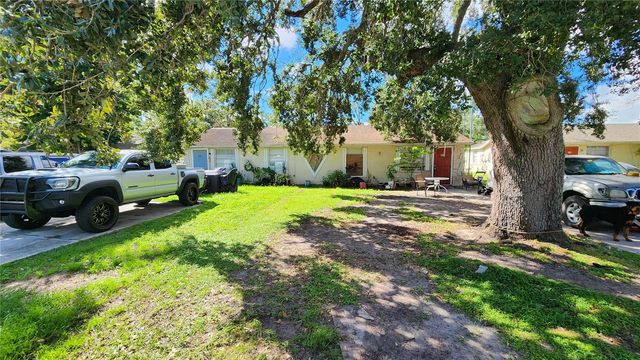 904 33RD AVENUE E, Bradenton, FL 34208