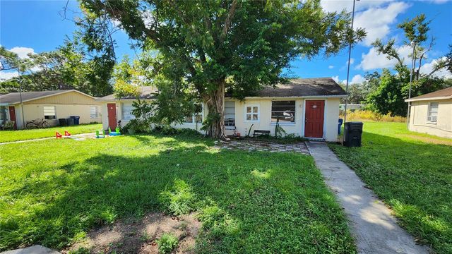 904 33RD AVENUE E, Bradenton, FL 34208