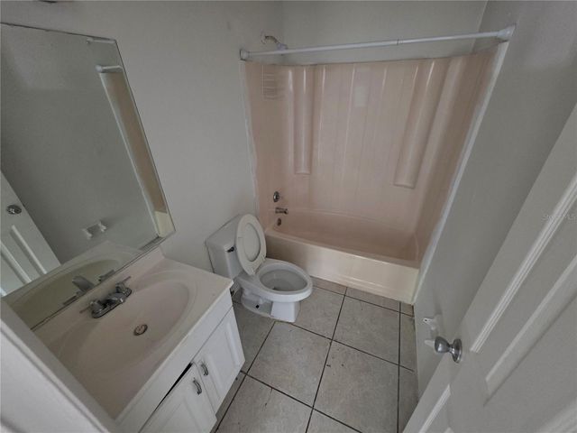 904 33RD AVENUE E, Bradenton, FL 34208