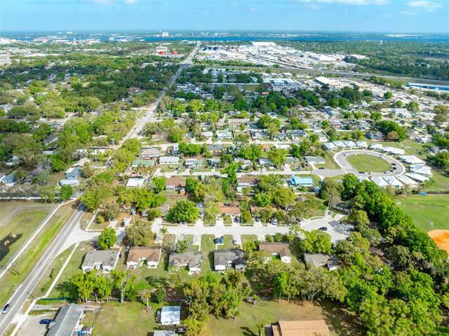 904 33RD AVENUE E, Bradenton, FL 34208