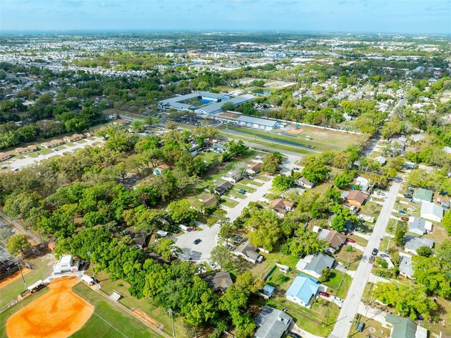 904 33RD AVENUE E, Bradenton, FL 34208