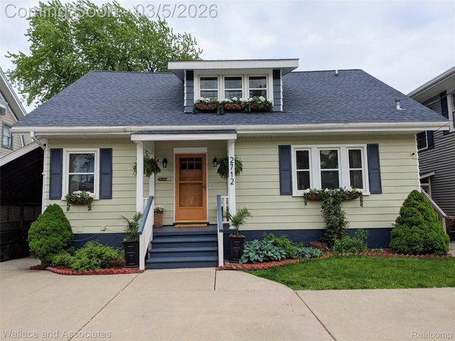 2712 Military Street, Port Huron, MI 48060