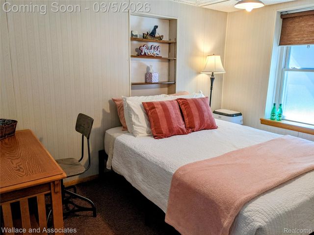 2712 Military Street, Port Huron, MI 48060