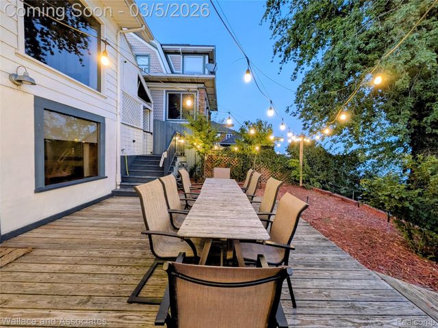 2712 Military Street, Port Huron, MI 48060