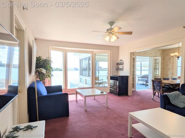 2712 Military Street, Port Huron, MI 48060