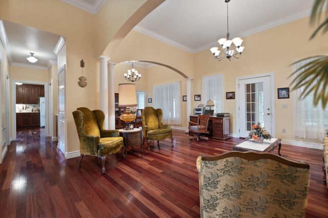 225 Hilltop Road, East Bernstadt, KY 40729