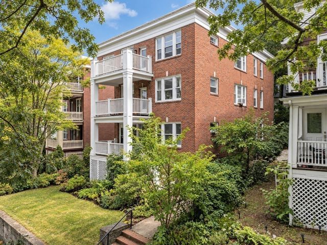 250 Arborway 3, Boston, MA 02130