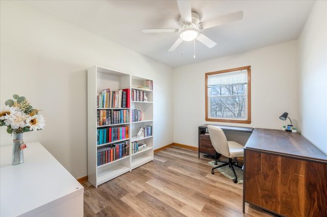 15040 230 Street, Council Bluffs, IA 51503