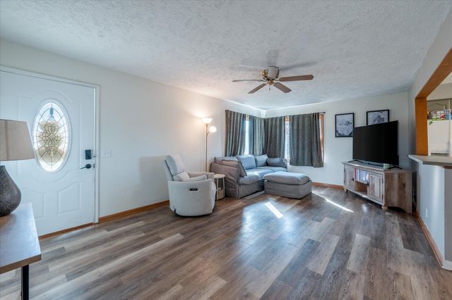 15040 230 Street, Council Bluffs, IA 51503