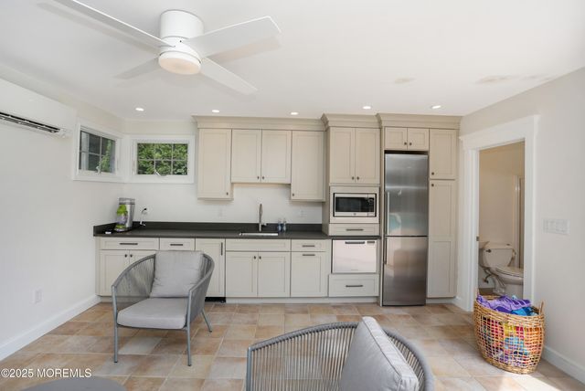 38 Vroom Avenue, Spring Lake, NJ 07762