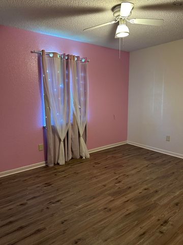 1414 LONGVIEW STREET, Wichita Falls, TX 76306